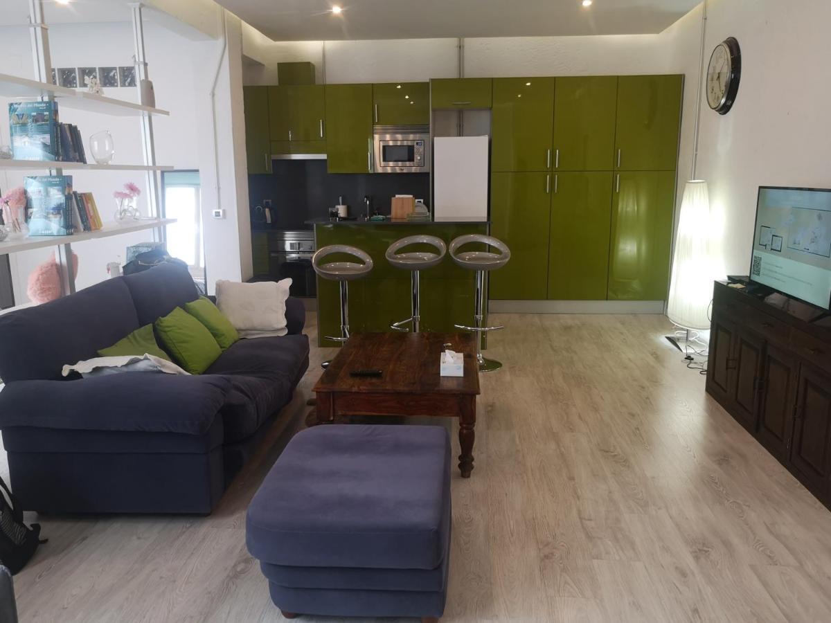 Apartamento Rosa Puerta Del Sol Apartment Madrid Luaran gambar